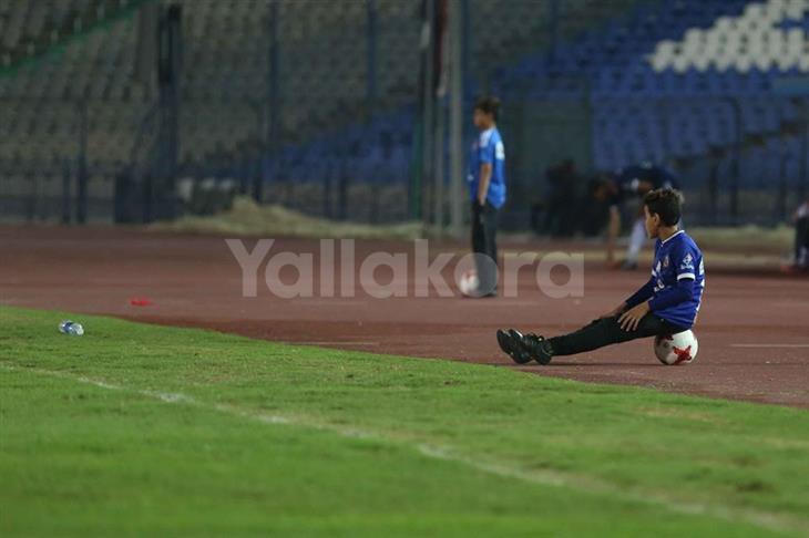 الأطفال حاملو الكرات الأطفال حاملو الكرات